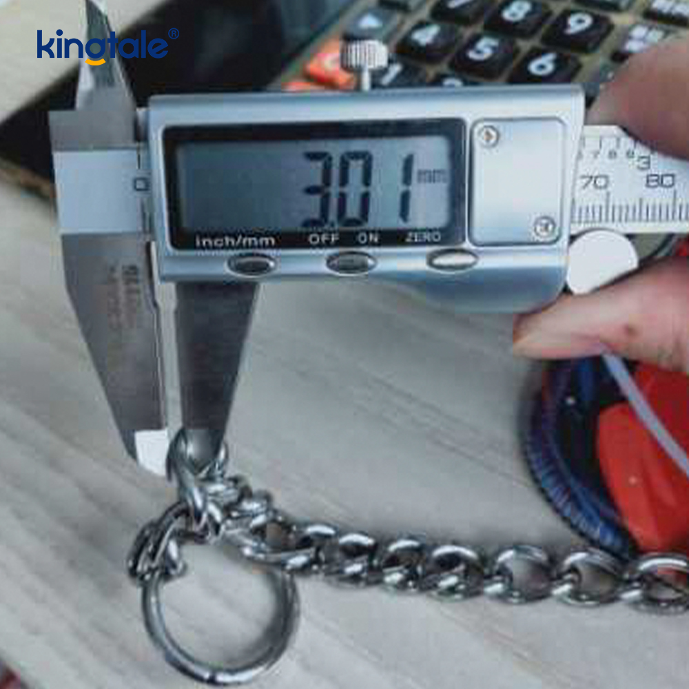 Plomo de cadena resistente de metal personalizado para perros con mango de espuma para perros