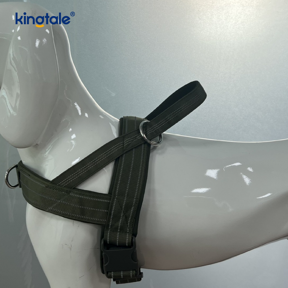 Táctico grande ningún arnés ajustable respirable del perro del tirón para entrenar