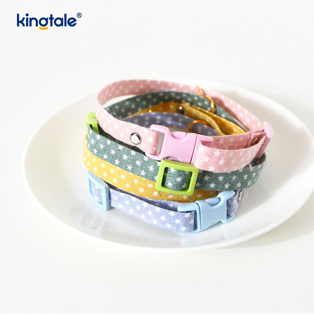 Collares para mascotas de color caramelo con colgantes de aguacate: collares de seguridad