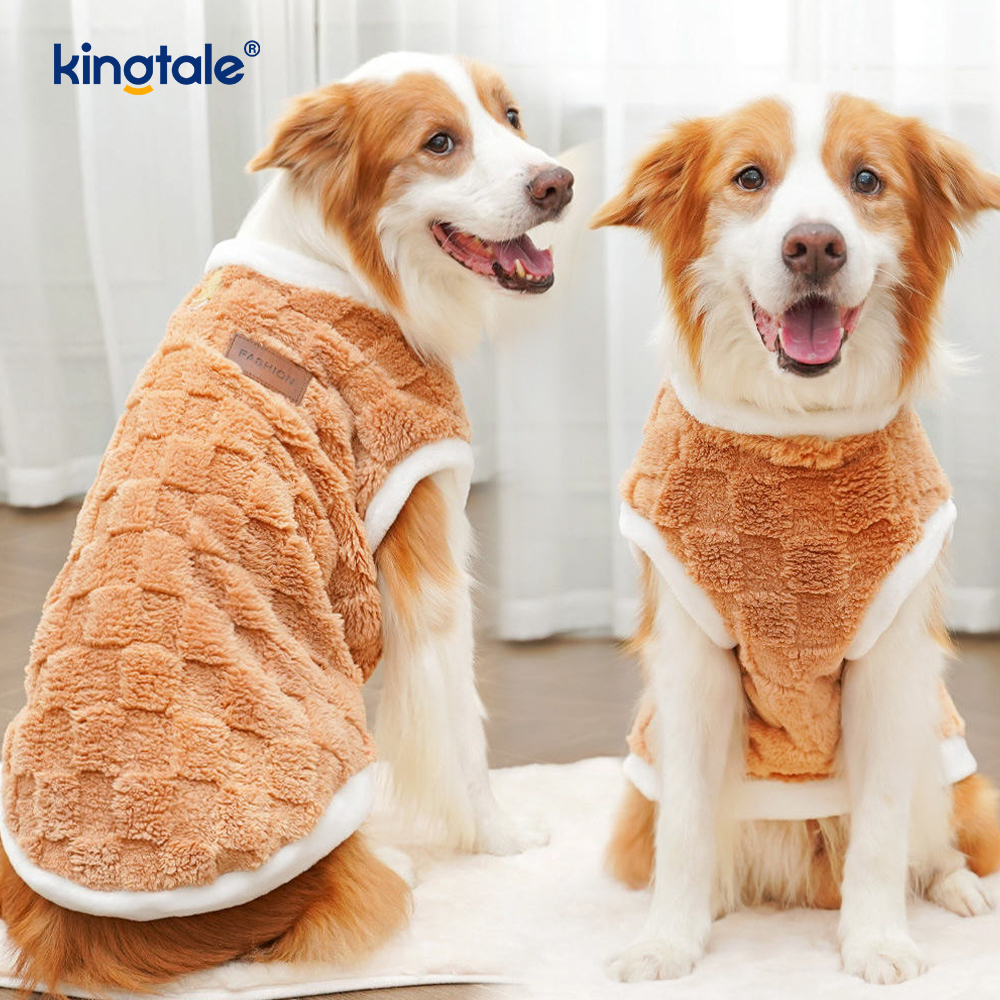 Los chalecos de felpa para mascotas de invierno son suaves y cómodos